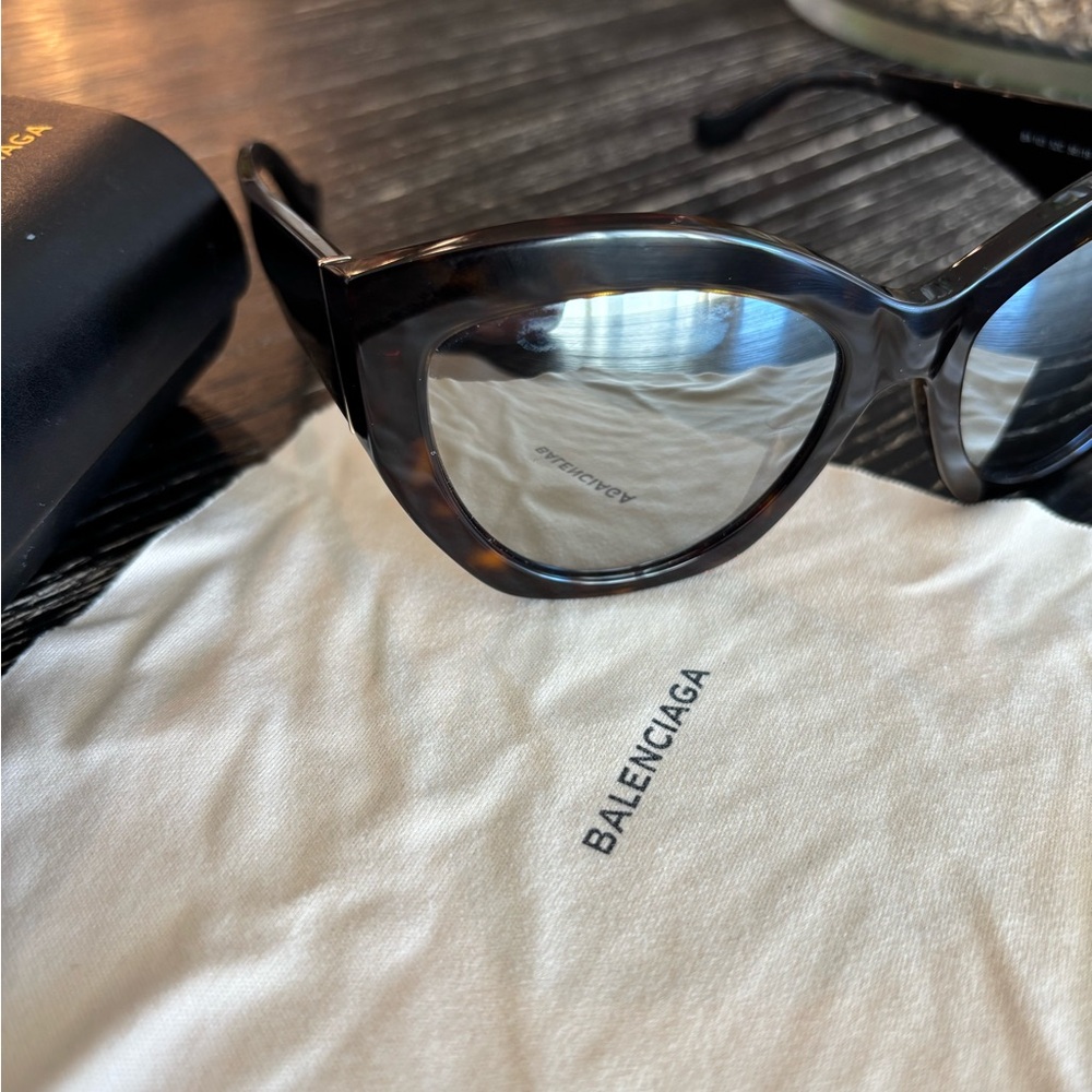 Balenciaga Sunglasses - Picture 12 of 12